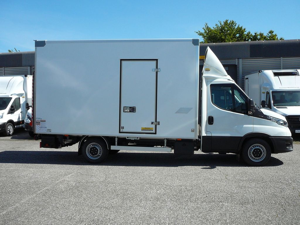 Furgone box Iveco Daily 35S18 Koffer Ladebordwand Navi R-Cam