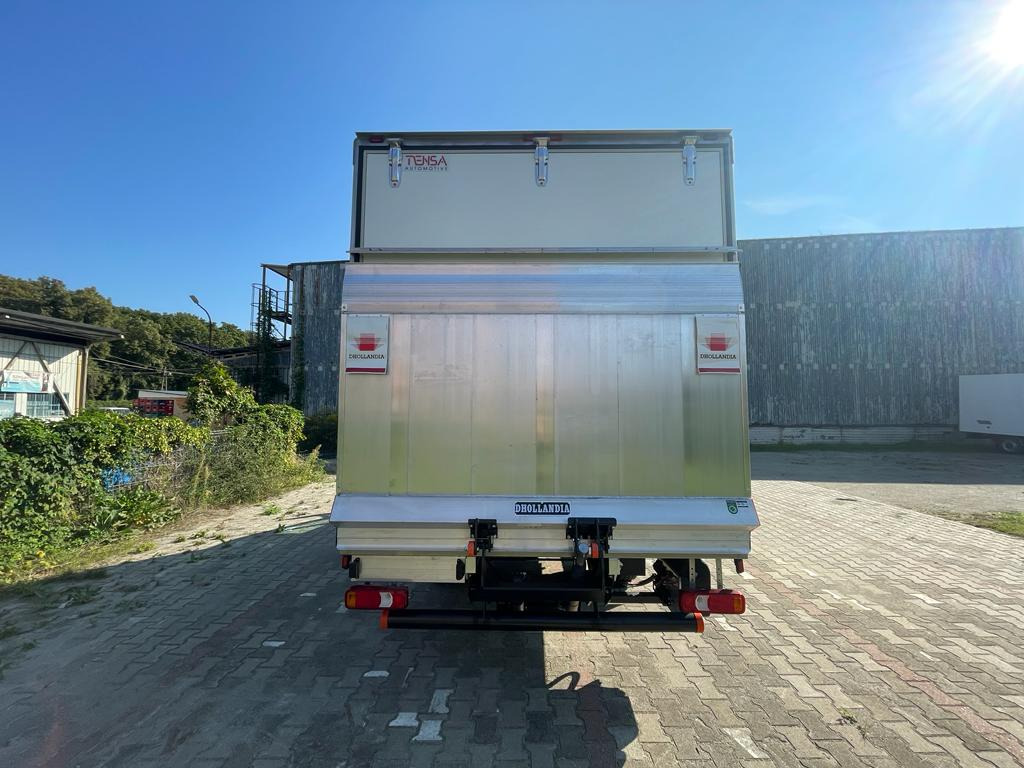 Furgone box Iveco Daily 50C18HZ Container mit 8 Paletten und einem 750-kg-Aufzug