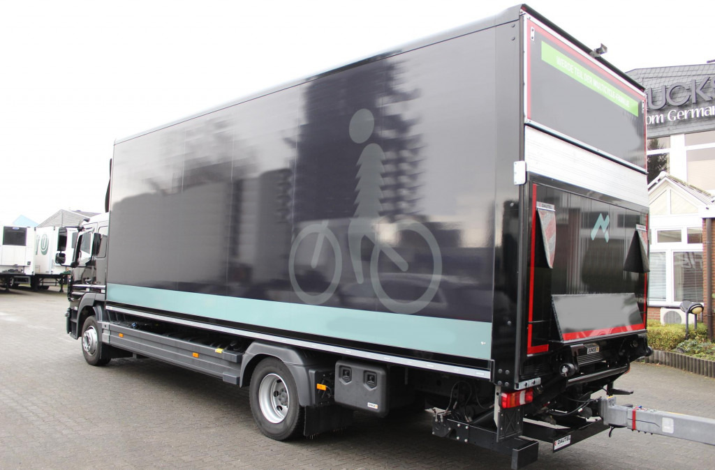 Furgone Mercedes-Benz Atego  1530 Koffer DS Schlafkab Durchladen 99Tkm!