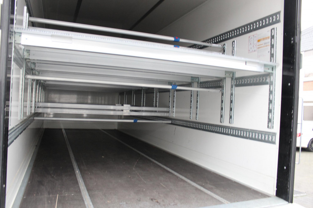 Furgone Mercedes-Benz Atego  1530 Koffer Doppelstock Schlafkab 99Tkm!