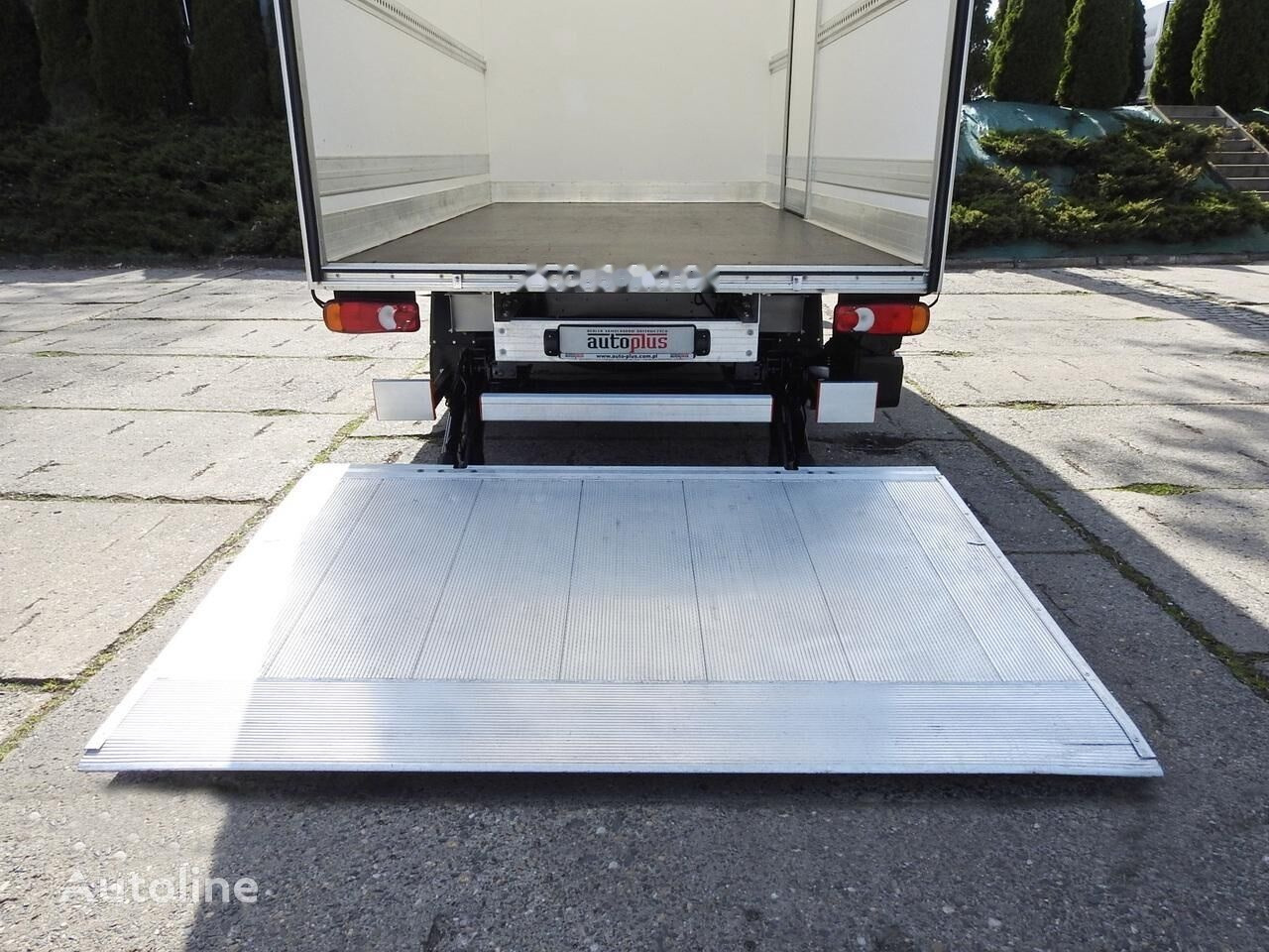 Leasing di Renault Koffer + tail lift Renault Koffer + tail lift: foto 8