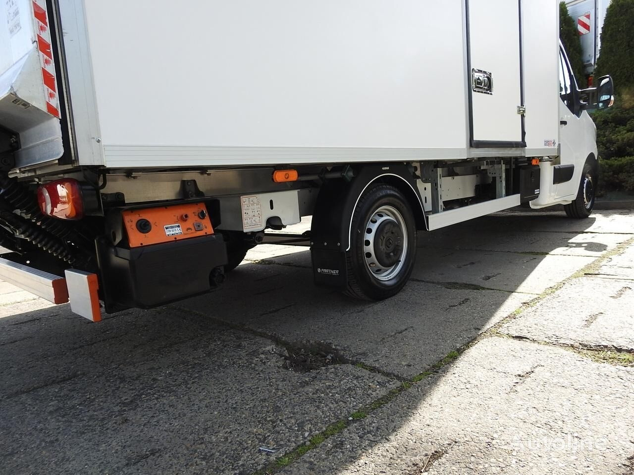 Leasing di Renault Koffer + tail lift Renault Koffer + tail lift: foto 10