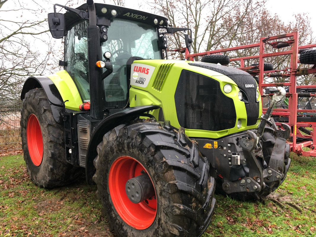 Trattore CLAAS Axion 850 C-Matic: foto 7