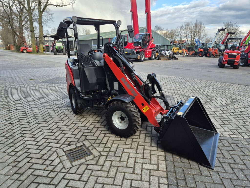 Pala articolata MANITOU MLA 2-25H miniloader