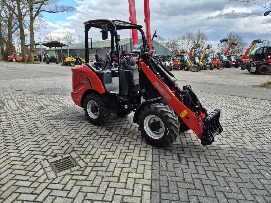 Pala articolata MANITOU MLA 3-25H miniloader