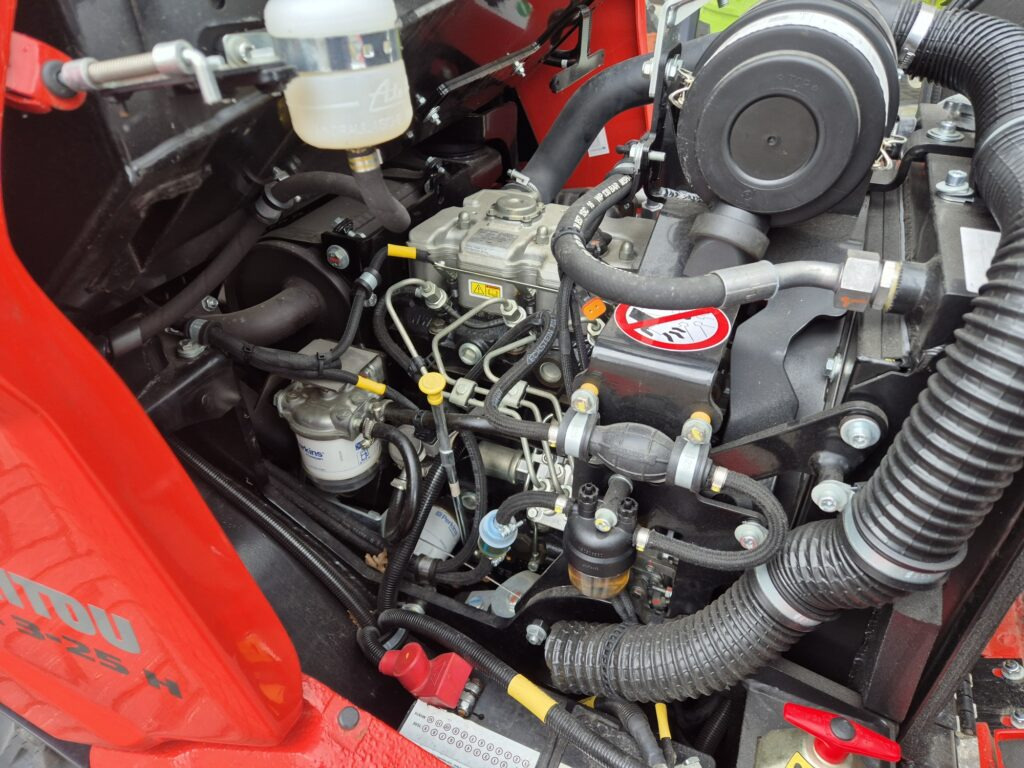 Pala articolata MANITOU MLA 3-25H miniloader