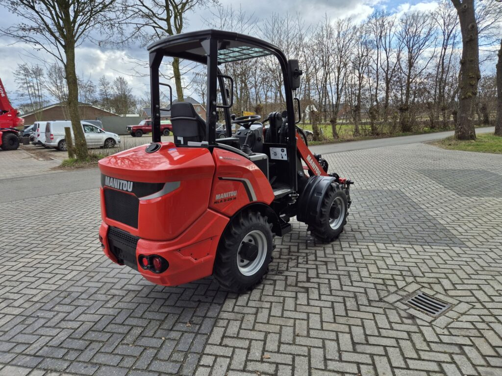Pala articolata MANITOU MLA 3-25H miniloader