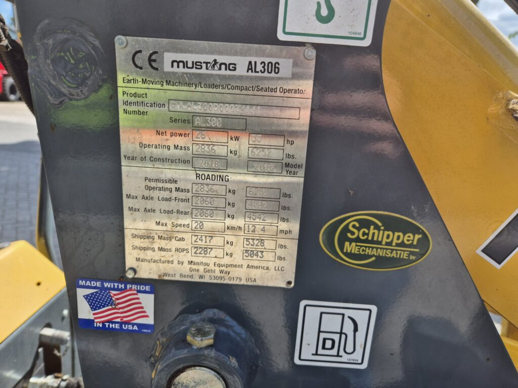 Pala articolata MUSTANG AL 306 miniloader