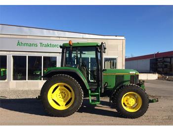 Trattore agricolo John Deere 6200