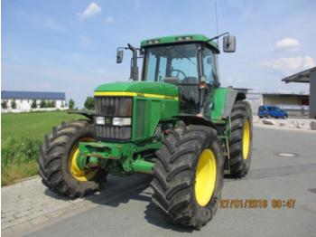 Trattore agricolo John Deere 7710
