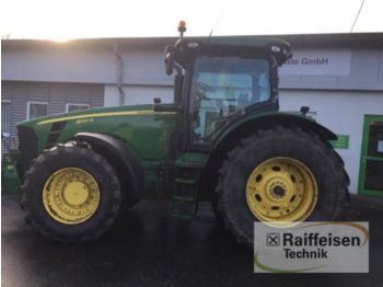 Trattore agricolo John Deere 8320 R