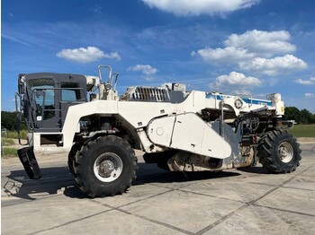 Asfaltatrice Wirtgen WR2000 - Good Working Condition / Low Hours