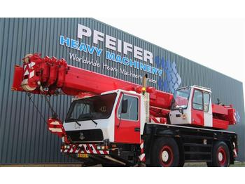 Autogru tuttoterreno Grove GMK2035