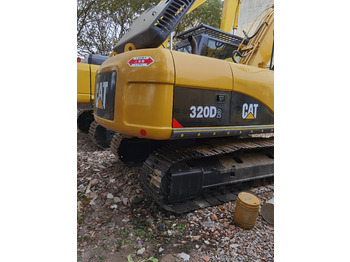 Escavatore cingolato CATERPILLAR 320D2: foto 2
