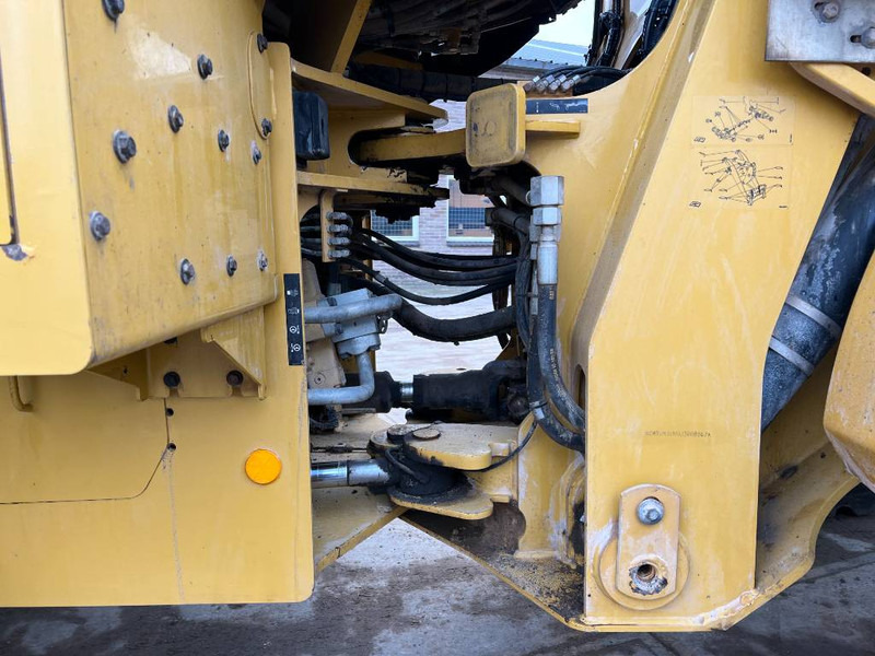 Pala gommata Cat 938M - Quick Coupler / Weight System: foto 15