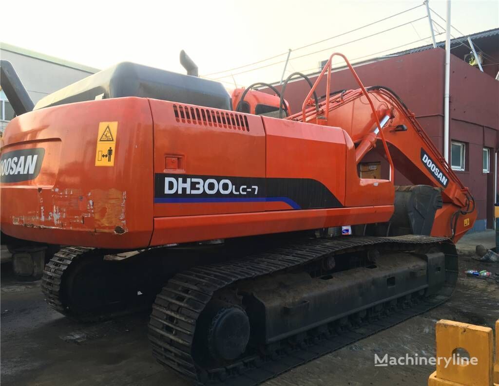 Escavatore cingolato Doosan DH300LC-7: foto 4