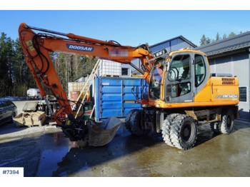Escavatore Doosan DX140W