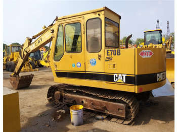 Escavatore cingolato CATERPILLAR E70B