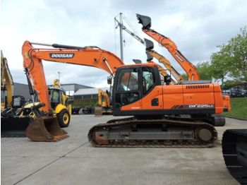 Escavatore cingolato DOOSAN DX 225LC