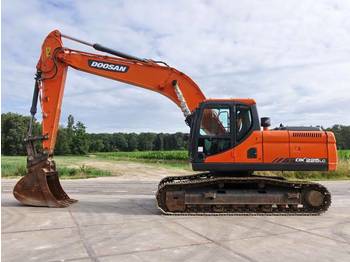 Escavatore cingolato Doosan DX225LC (2613 HOURS)