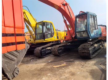 Escavatore cingolato HITACHI EX200