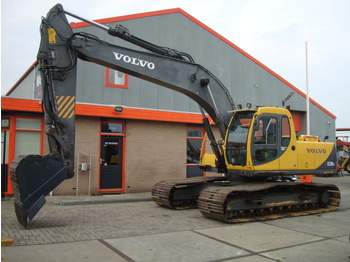 Escavatore cingolato VOLVO EC210LC