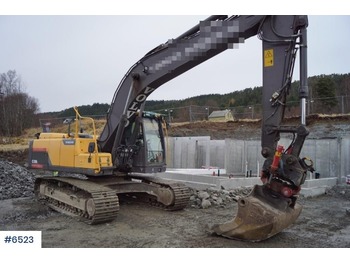 Escavatore cingolato Volvo EC 220 DL