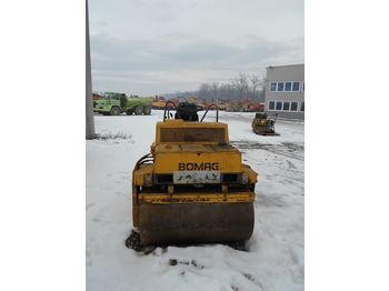 Escavatore gommato BOMAG BW-130AC