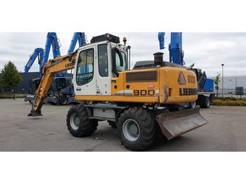 Escavatore gommato Liebherr A900 C