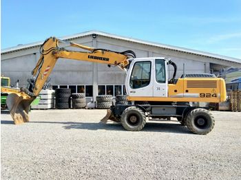 Escavatore gommato Liebherr A924C