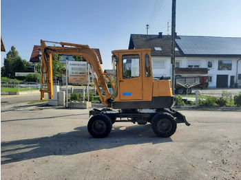 Escavatore gommato Yanmar YB 401 W