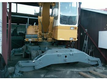 Escavatore per movimentazione LIEBHERR 922