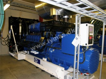 Gruppo elettrogeno FG Wilson 1 units x 1760 kW / 2200 kVA - Low hours!: foto 1