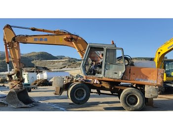 Escavatore gommato FIAT-HITACHI 200 W.3: foto 1