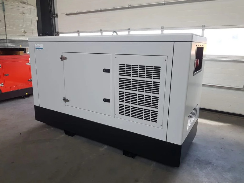 Gruppo elettrogeno nuovo Himoinsa Iveco Stamford 120 kVA Supersilent Rental generatorset New !: foto 8