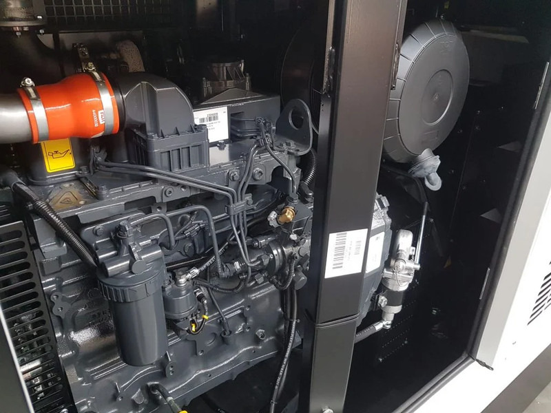 Gruppo elettrogeno nuovo Himoinsa Iveco Stamford 120 kVA Supersilent Rental generatorset New !: foto 12