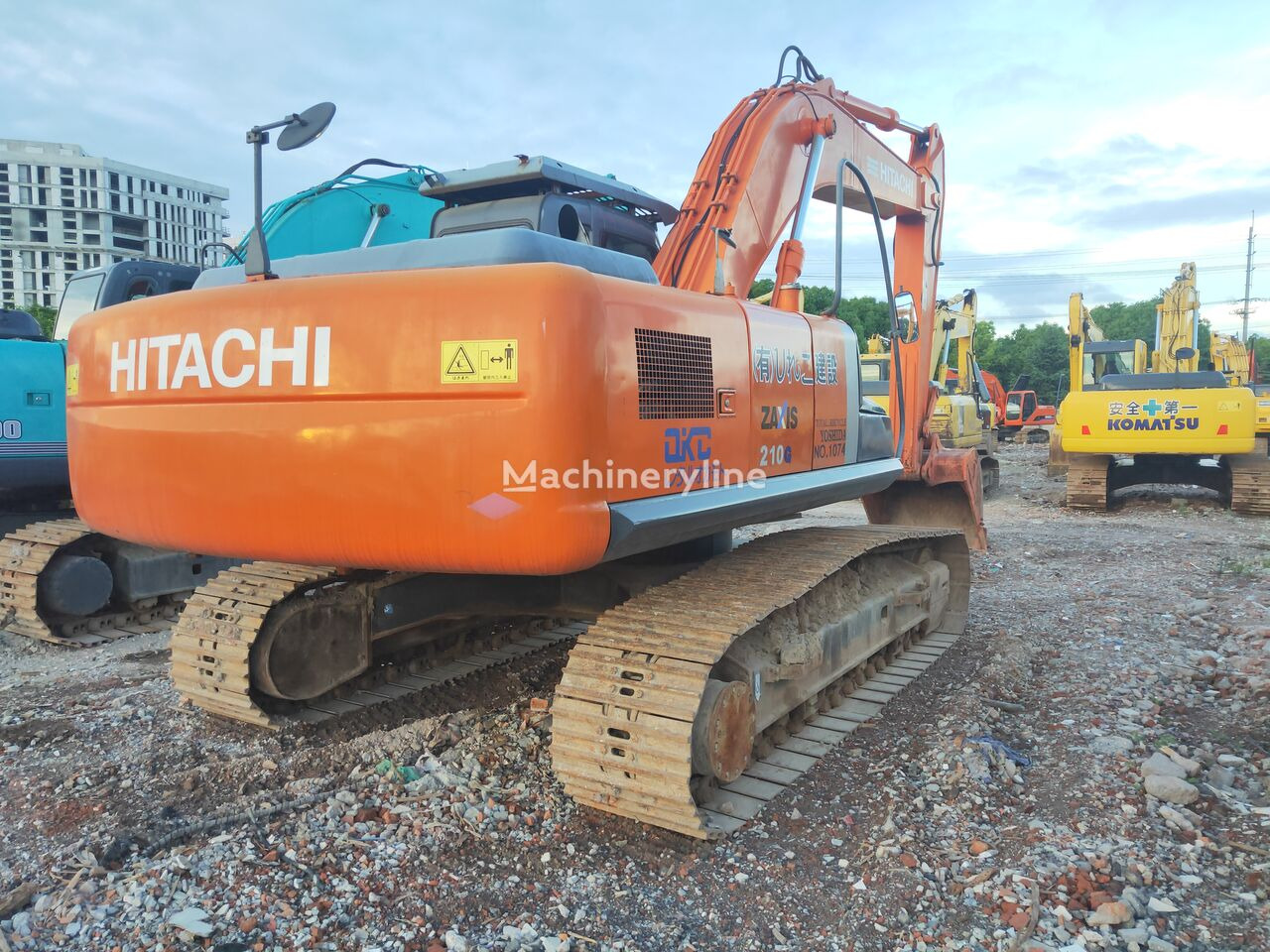 Escavatore cingolato Hitachi ZX210: foto 5