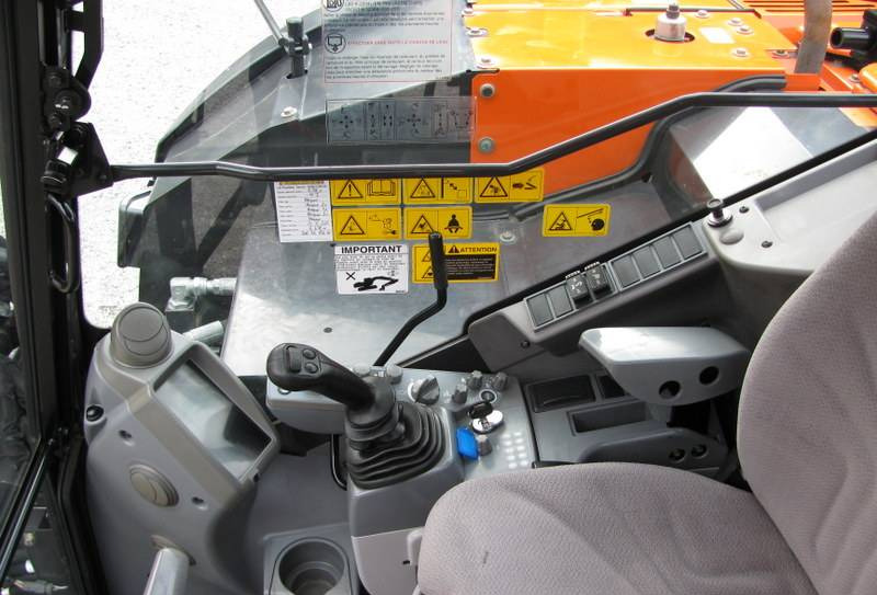 Miniescavatore Hitachi ZX 85 US B-5 A vsa oprema 3 žlici: foto 26