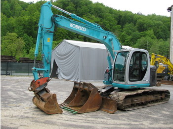 Escavatore cingolato KOBELCO SK135SR with 3 buckets 8.395 hhouers: foto 1