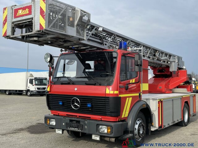 Piattaforma autocarrata Mercedes-Benz 1422 Metz Feuerwehr Leiter 30 m. nur 31.361 Km.: foto 8