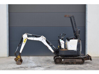Miniescavatore Bobcat E08
