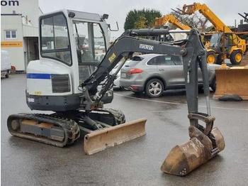 Miniescavatore Volvo ECR 28