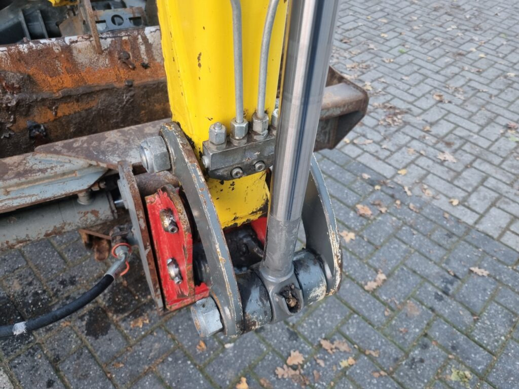 Miniescavatore WACKER NEUSON ET24 minidigger