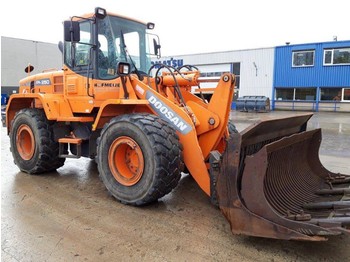 Pala gommata Doosan DL250