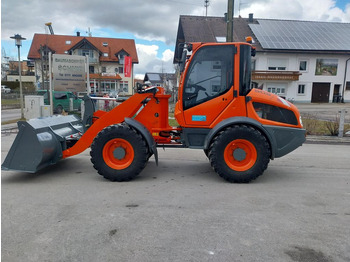 Pala gommata Liebherr 508 