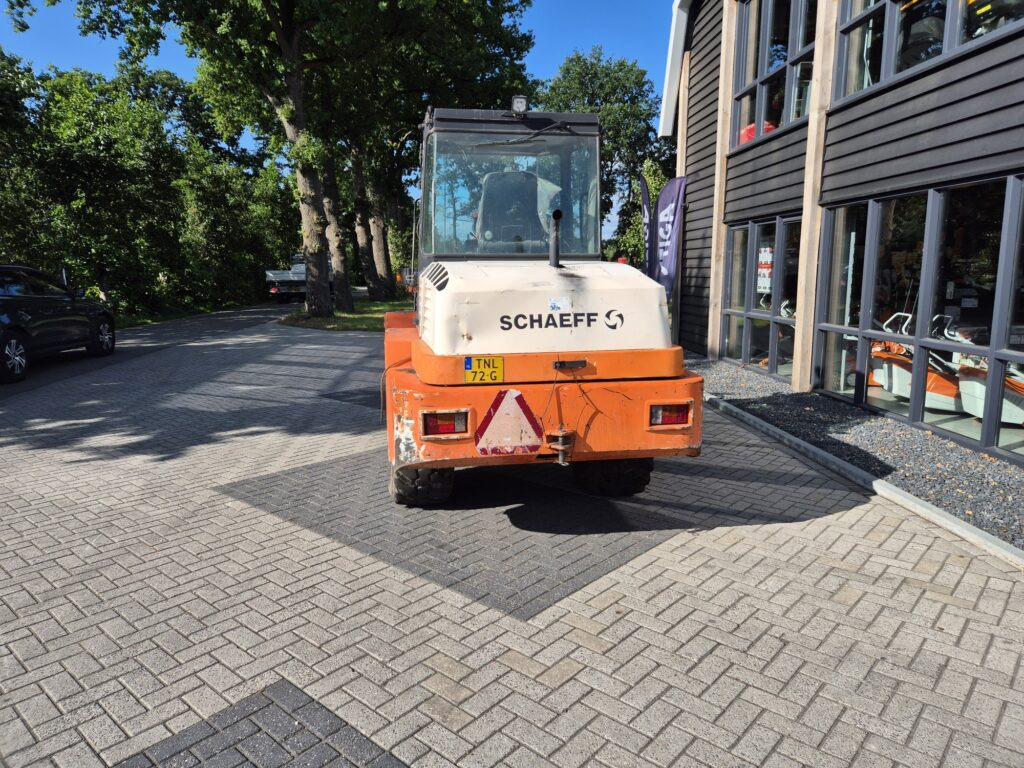 Pala gommata SCHAEFF SKL843