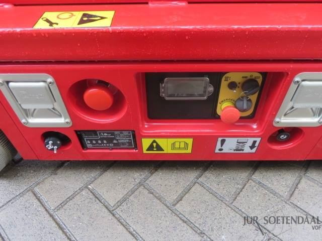 Piattaforma a pantografo MAGNI ES 0607E