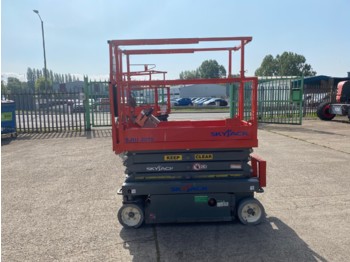 Piattaforma a pantografo Skyjack 3219