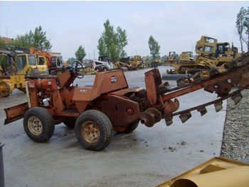 DITCH-WITCH R 30 4 wheel drive trencher - Scavafossi