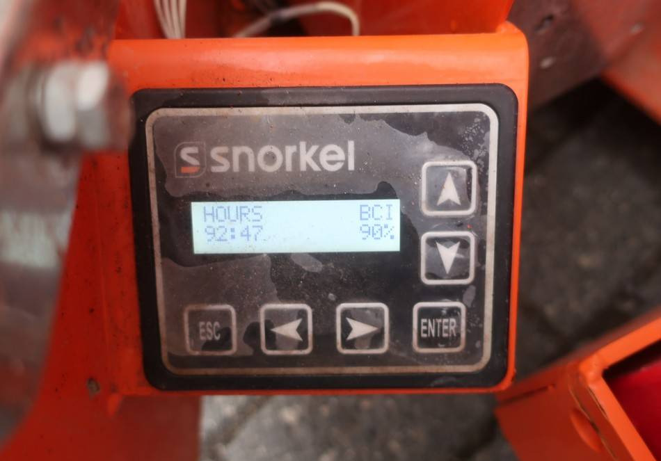 Piattaforma a pantografo Snorkellift S3219E Electric Scissor Work Lift 779c: foto 12